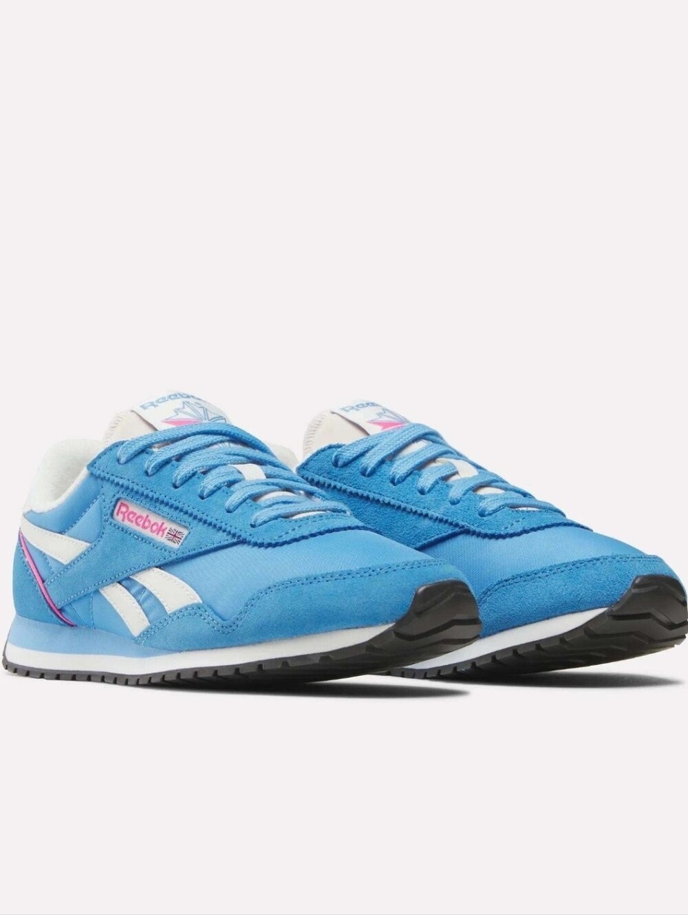 NWT Women's Reebok "Classic AZ Shoes" in Recovery Blue/Chalk colors. Size 6